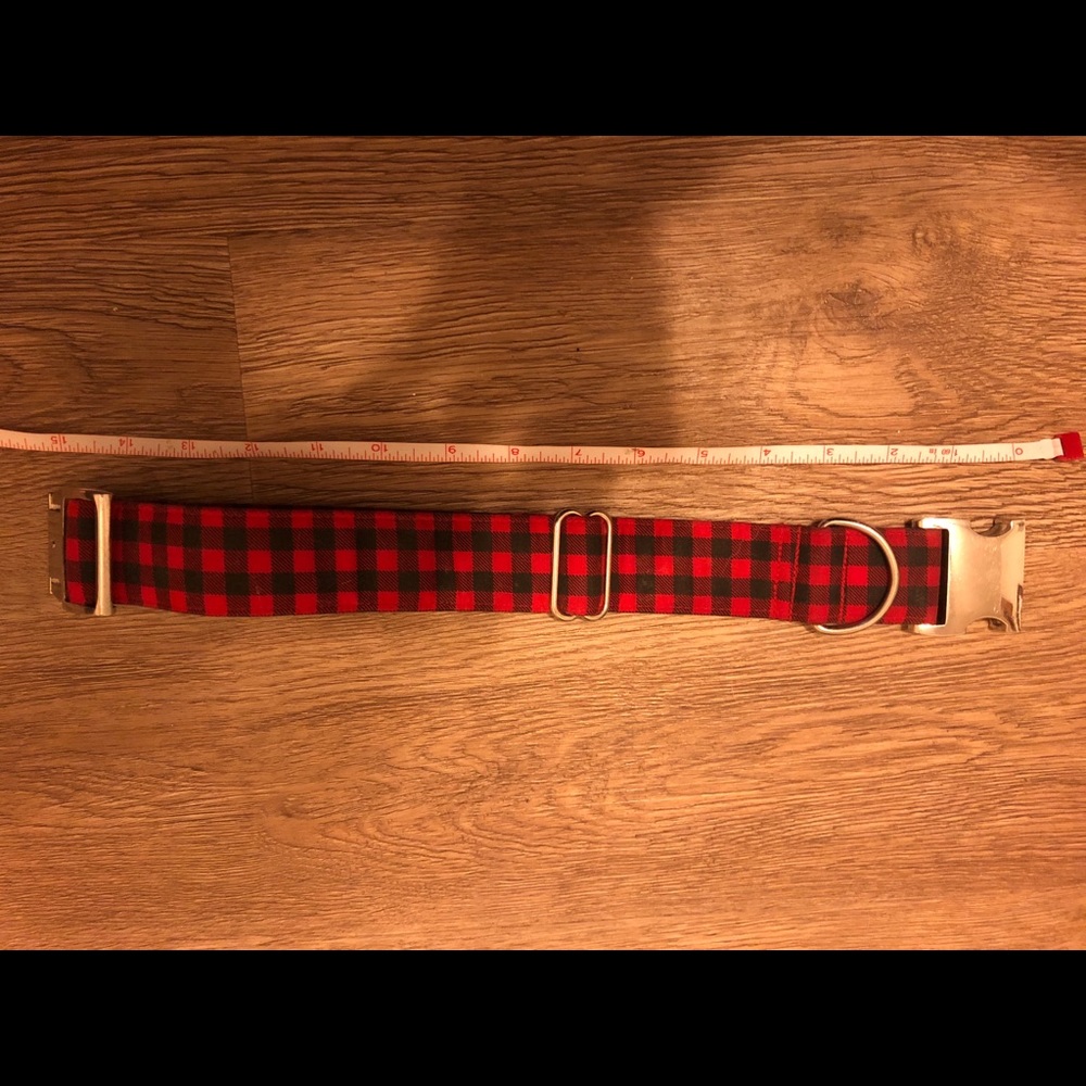 Buffalo plaid dog collar